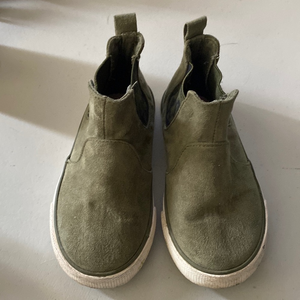 Cat & Jack green boys sneaker bootie